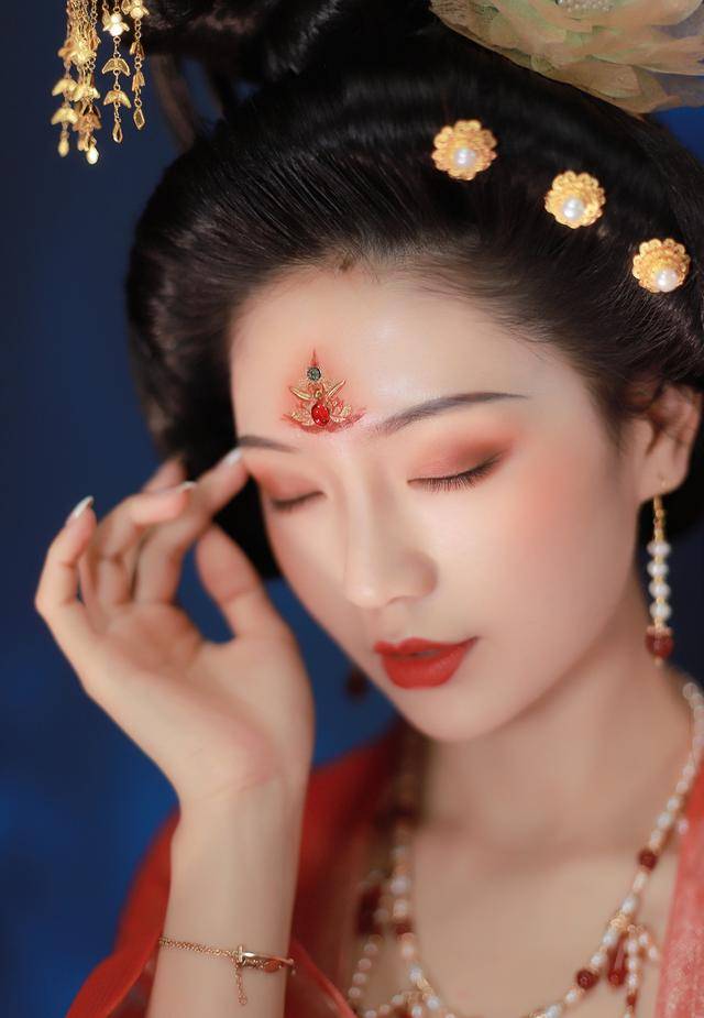 原创唐朝美女有多美看到穿汉服的小姐姐我终于明白了