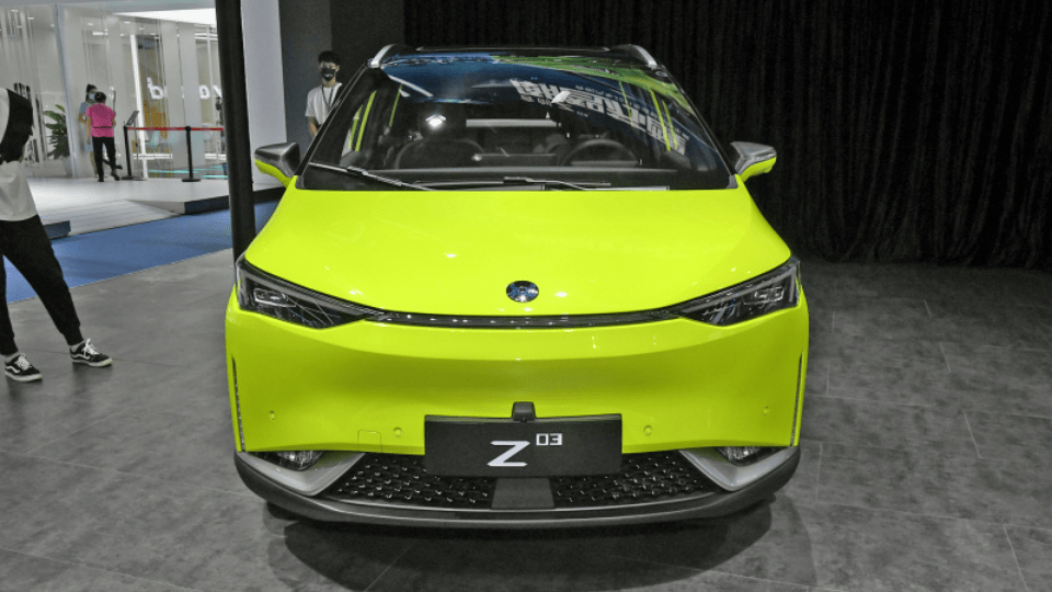 合创z03埃安y兄弟车每月6百养车够不够