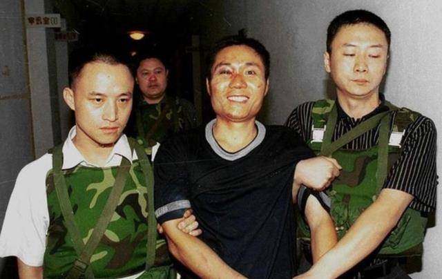 原创除暴真实原型90年代中国超级悍匪连续作案九年手段残忍