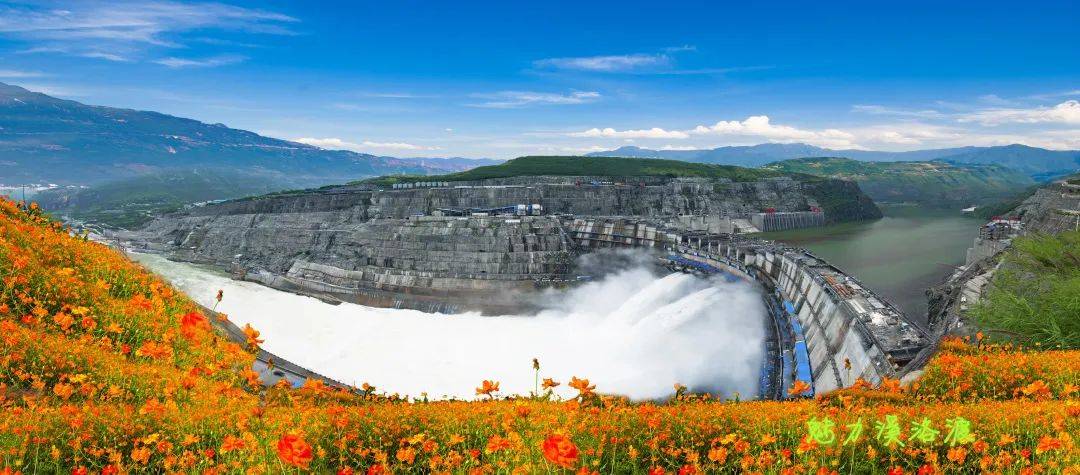 吃喝玩乐一条龙 雷波升级版旅游攻略来袭_景观_西宁_湖景区