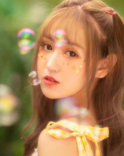 秦奋最宠爱的女人,接地气没架子真实的白富美人生_秦卓君_男友_张琪昆