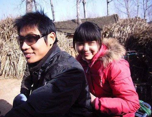 在孙二爷的撮合下,谢添"嫁"到了赵德宝家,娶了赵大菊为妻.