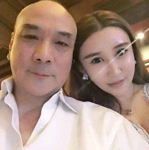 徐少强_罗云琦_因为