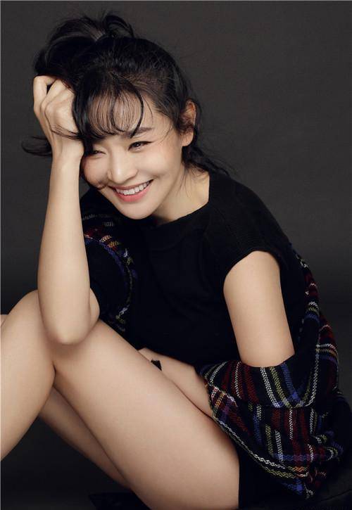 其实王维维是表演科班出身的演员,所以在表演方面她一直都有着很强的