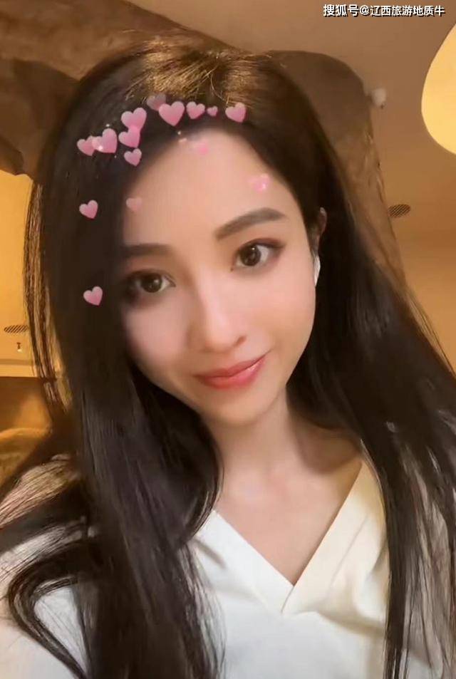 原创西安这个美女公交司机成网红网友要为她砸了劳斯劳斯