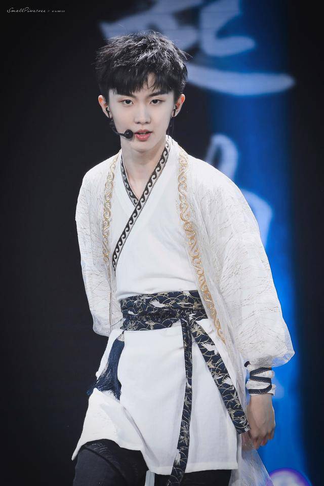 原创马嘉祺的古风造型太带感潇洒又帅气国风少年真不是白叫的