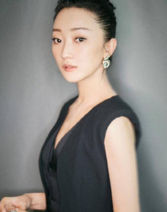 原创有种赢家叫关宝慧30岁嫁圈内大佬张瑶的人生太硬核