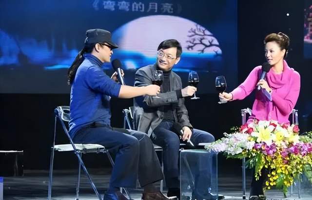 作曲家李海鹰:半小时创作出《弯弯的月亮》,56岁勇敢做父亲_广州_音乐