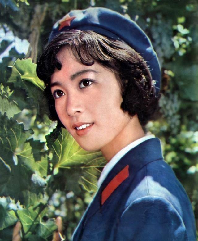 龚雪郭凯敏颜值出众,但"魏副处长"煤气中毒辞世_刘方_老电影_丈夫