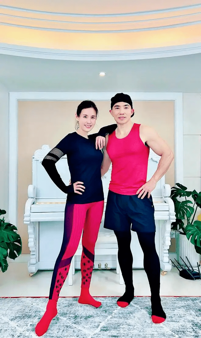 刘畊宏爆火的背后,我们能看到什么?_定位_直播_健身操