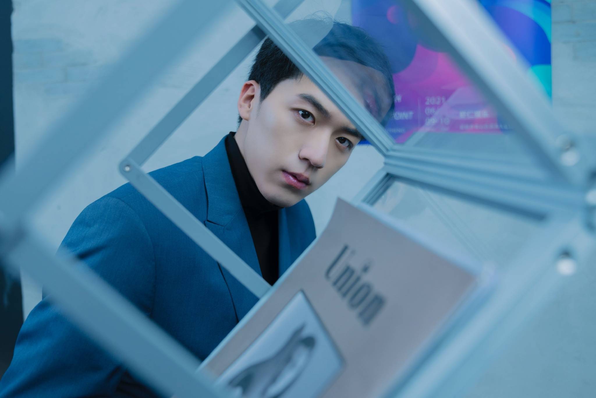 如星芒般出现 卢东旭化身温柔霸总获好评《这里禁止