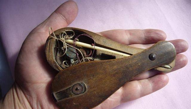 古代人买东西如何找零钱?必需要三种工具:剪刀,锤子和戥子!