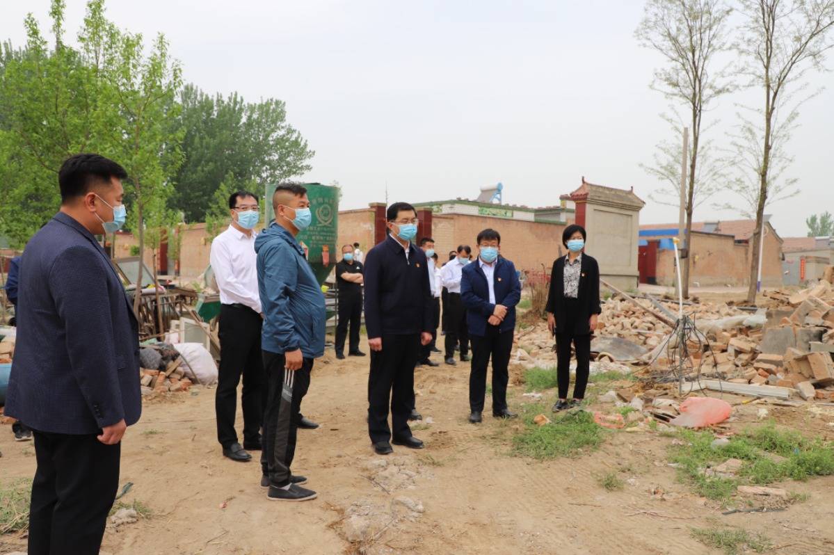 当日,固安县县委书记付顺义,县委副书记黄万民,县委常委,组织部部长靳