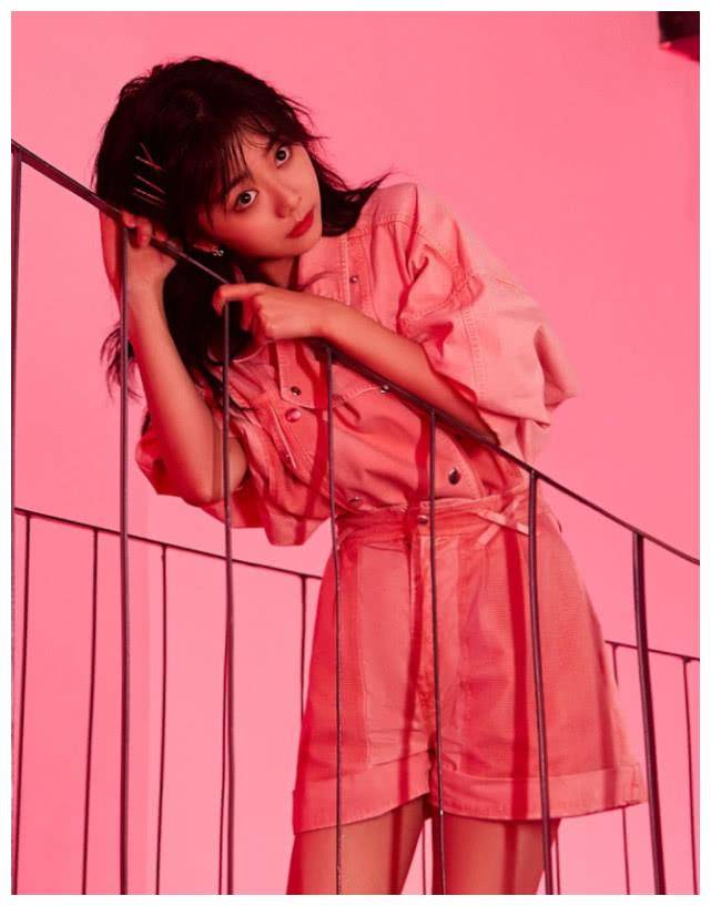 原创男生最爱谭松韵的丫头腿女生却想pick她的成年鞋