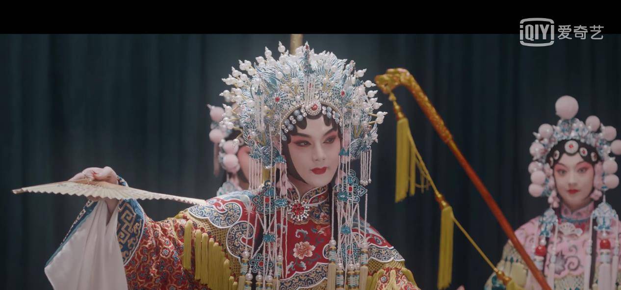 原创尹正新剧形象太惊艳化身京剧名伶唱哭黄晓明网友有点胖