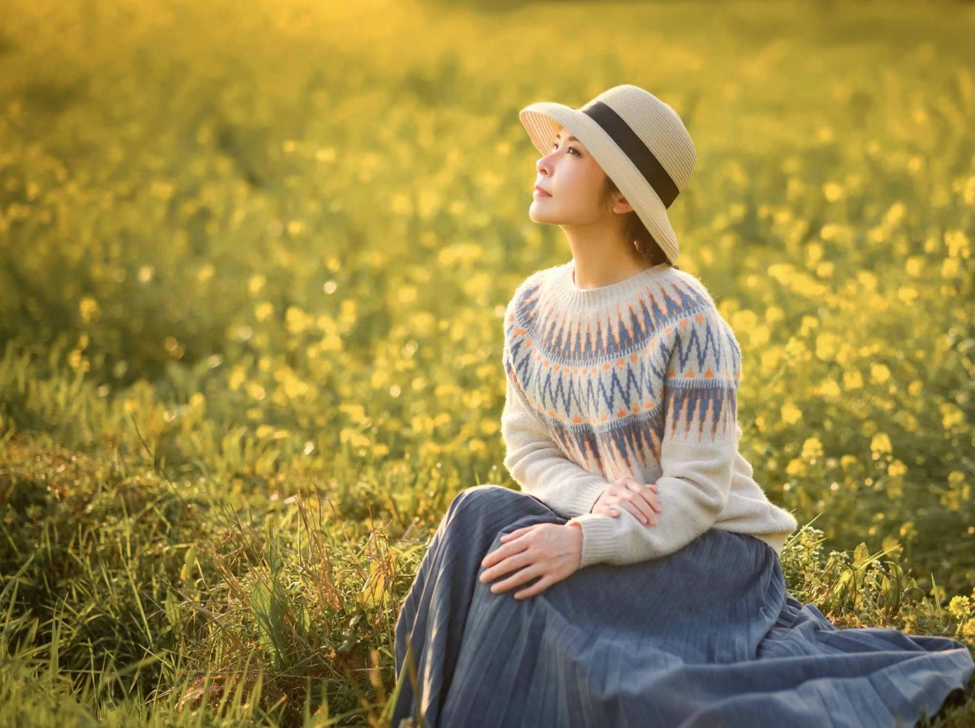 中年女性拍花海人像有技巧