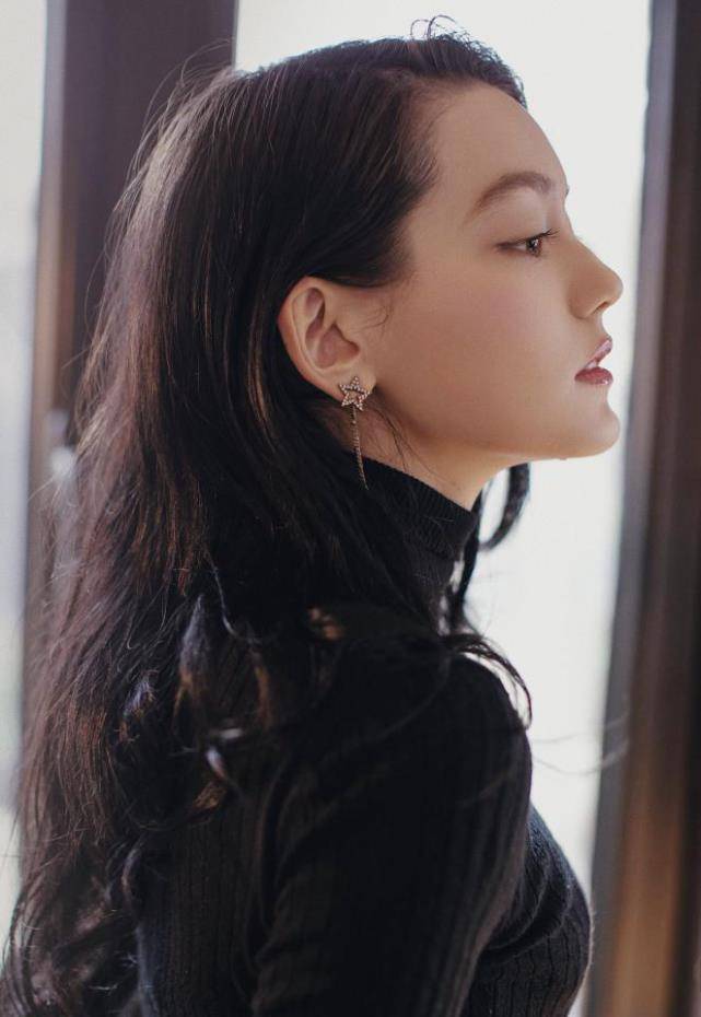 原创杨颖太会签艺人00后中德混血太惊艳不似热巴更像吉娜