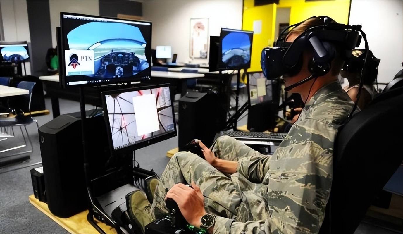 以沉浸式互动体验,使人身临其境地体验军事活动的惊险与刺激,同时又能