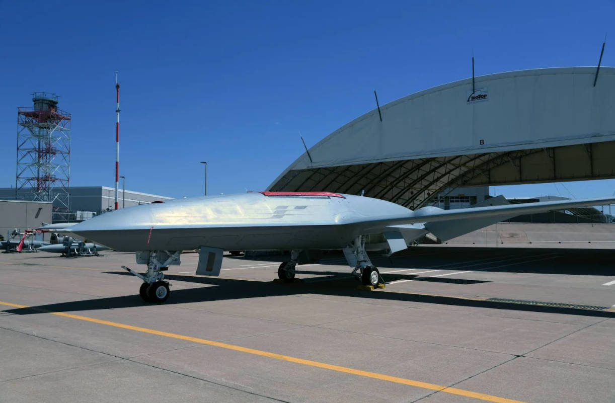 原创mq25加油机依靠优越性能而赢得军方合同符合未来作战需求