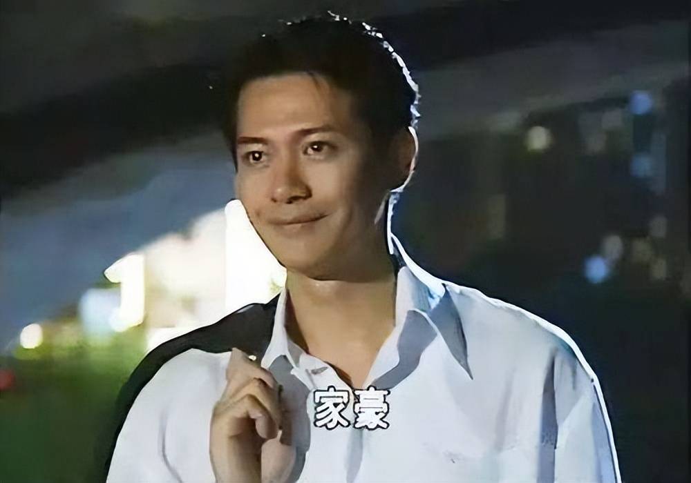tvb《九五至尊》皇帝,望女儿做最红歌手,四处带出台唱歌_江华_唐僧
