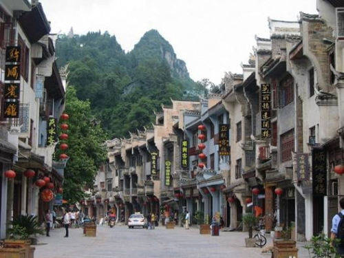 贵州一千年古镇走红，古道狭长结构错综复杂，无需门票即可参观
