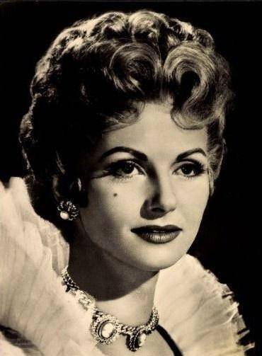 你知道电影卡萨布兰卡中最后一位离世的主要演员是谁吗