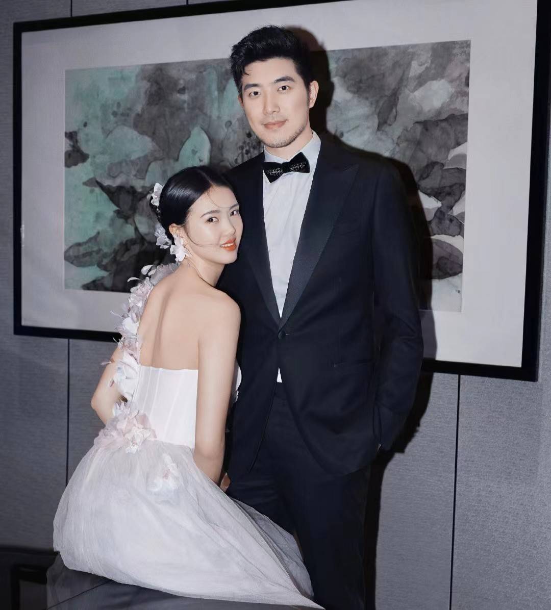 原创恭喜张常宁吴冠希第2套婚纱照出炉1米95女排队长找到对的人