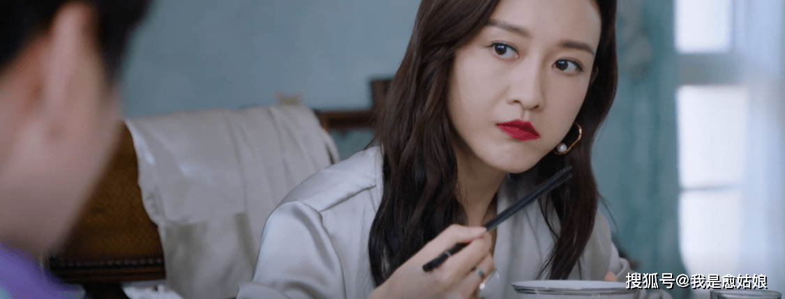 同样演"女霸总",把王欧,曾黎和蒋欣放一起看,差别就出来了_陈曦_王鸥