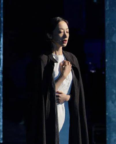 原创访原创音乐剧白夜行主演韩雪遥知她是雪为有暗香来