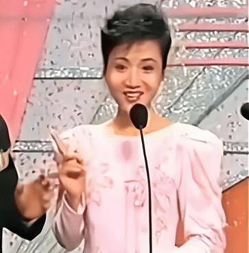 消失在广东观众视野多年快被遗忘了女主持人王怡斐大家还记得吗