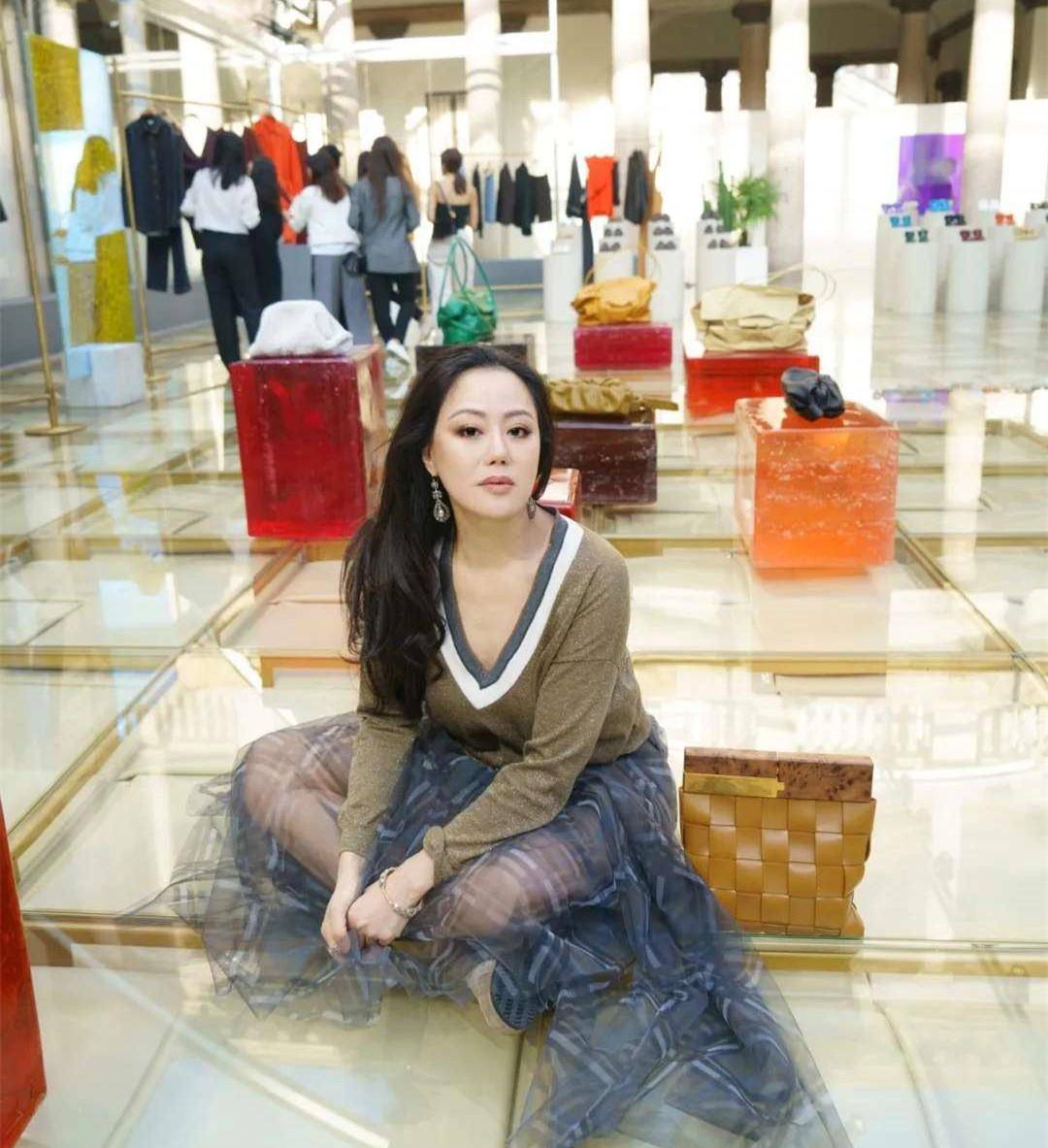 为继母庆母亲节,只字不提生母章小蕙_钟嘉晴_范姜_感情