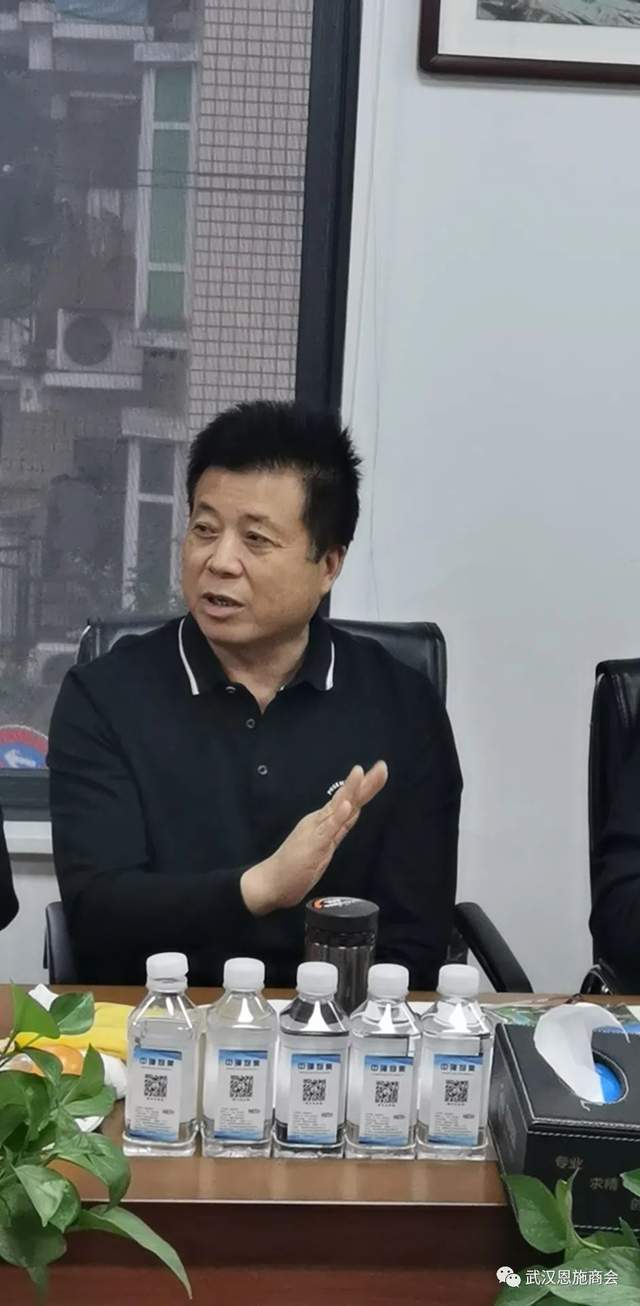 恩施市新塘乡党委书记袁铭方一行赴武汉恩施商会走访调研