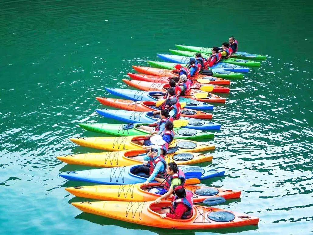 假期去哪玩英开五一主题活动户外皮划艇