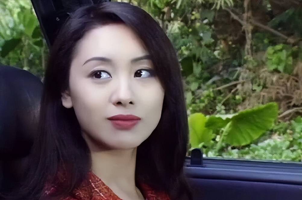 之后的郭可盈又出演了《创世纪》《法网伊人》《酒店风云》等剧,尽管