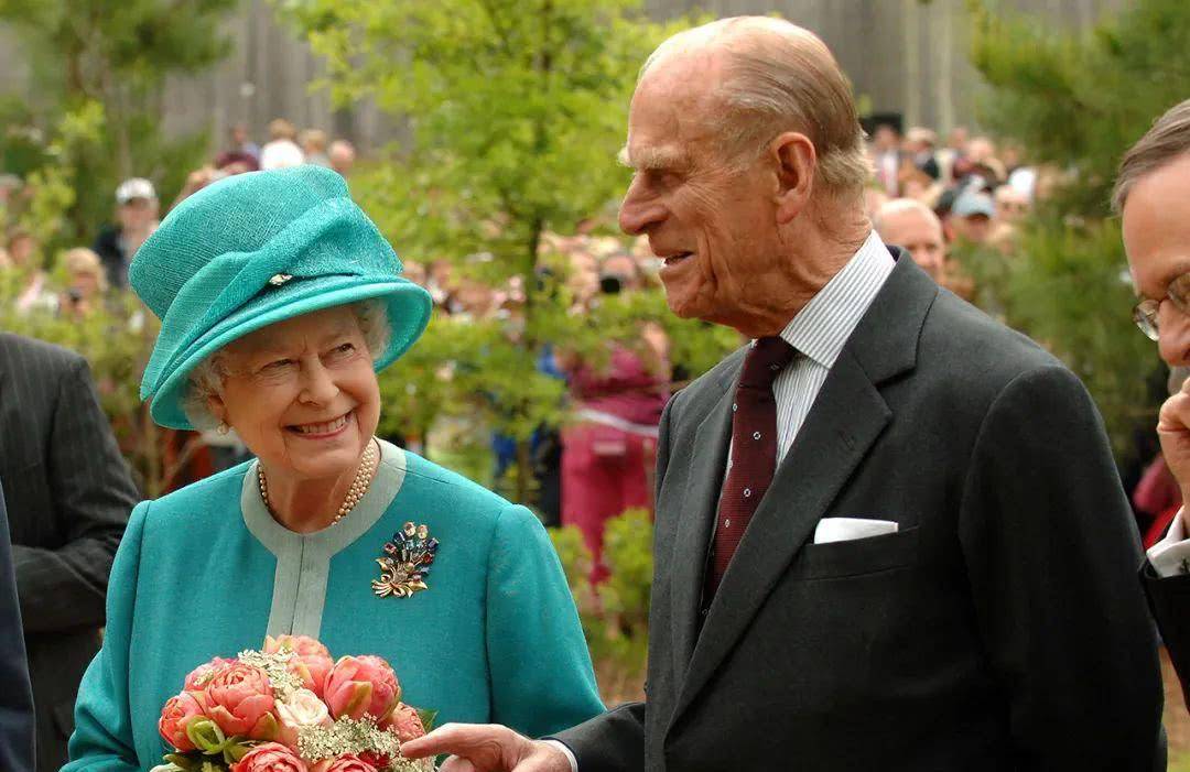 当地时间5月10日,爱丁堡公爵菲利普亲王在温莎城堡庆祝99周岁生日