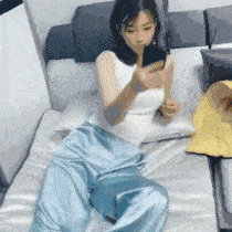 原创
阿姨们,给我留个空位子,我还没吃饭呢