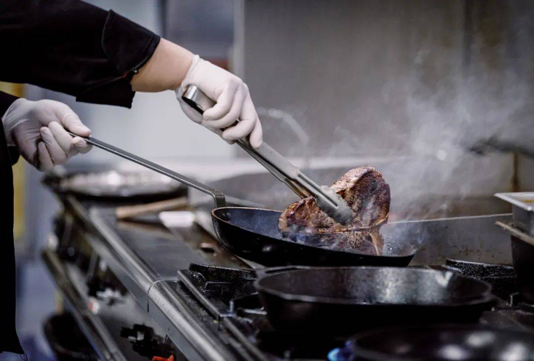 原创厨师要想拿高工资请记住这四句话