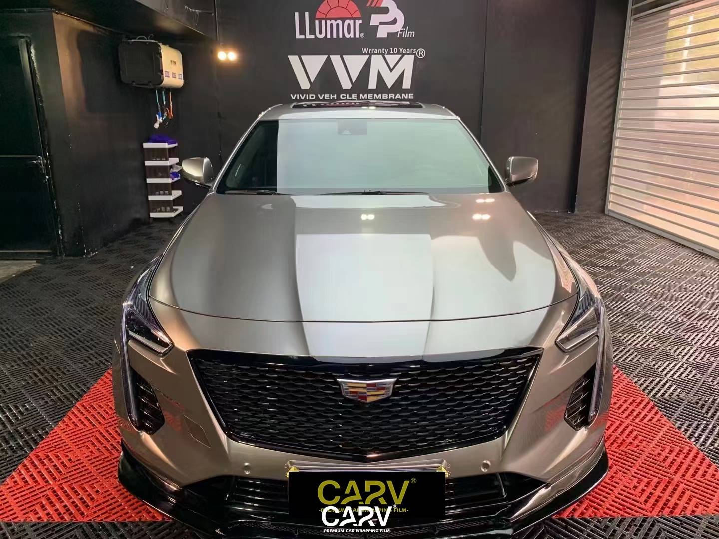 67卡迪拉克ct6卡孚改色膜白金液态金属银