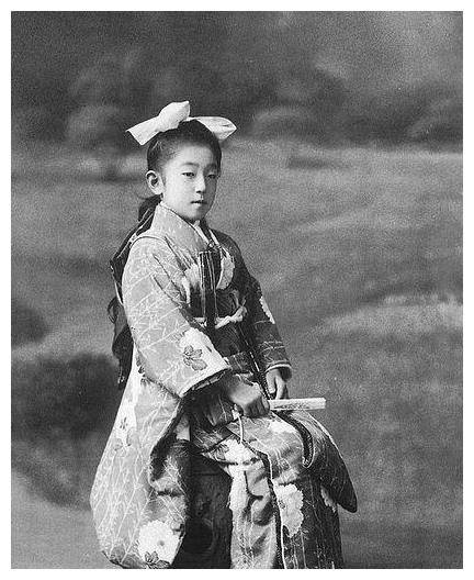 原创日本有个家族被誉为四大家族随着一位皇后去世消失在历史中