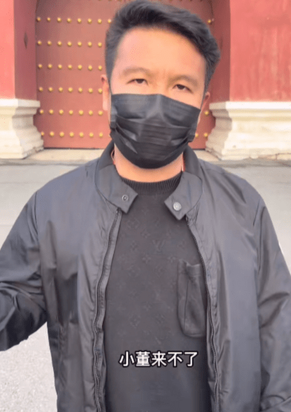 热闹了董叔空降横店喊话张浩此前浩哥曾多次叫板小董和大漠