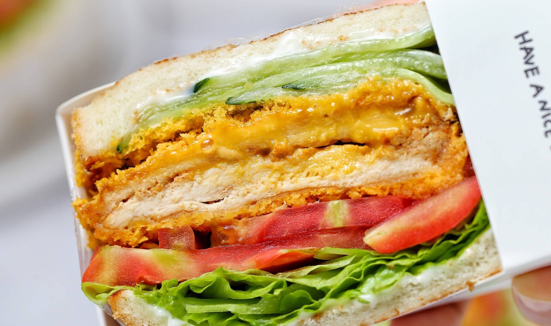 自制无油爆浆鸡排三明治干净卫生比外卖健康少花钱吃得还过瘾