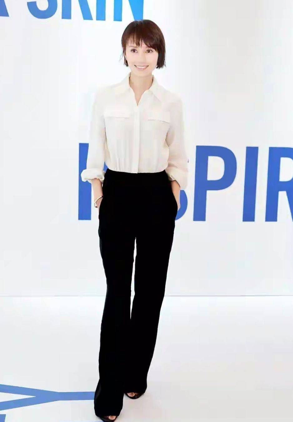 原创女人再懒天热也别直接穿大裤衩出门学袁泉这么穿才高级