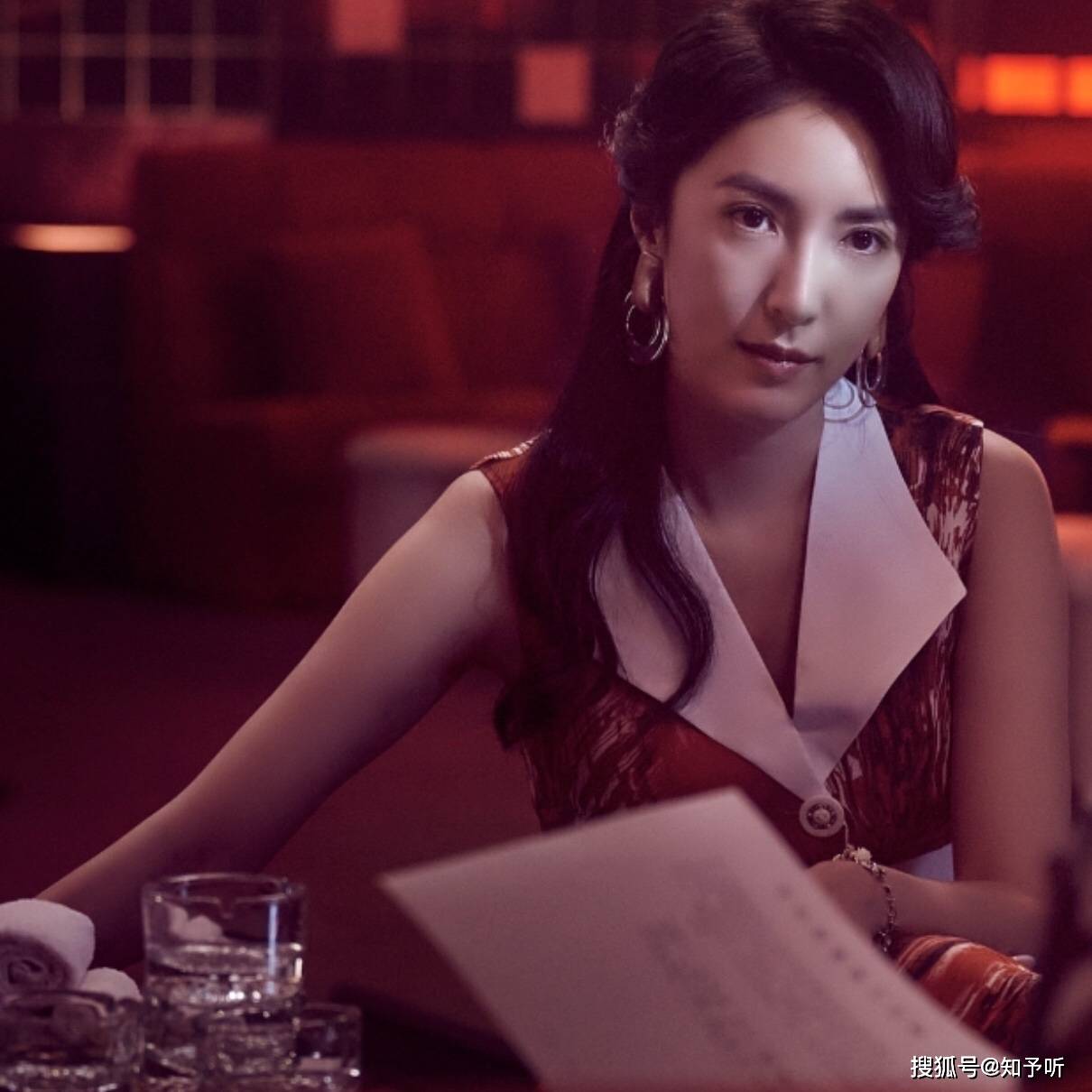 败犬女王杨谨华入行近30年如今45岁状态羡煞旁人