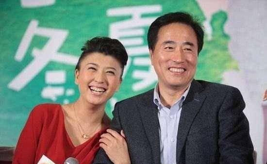 原创杨立新妻子是初恋还是徐帆一生的恩人儿子颜值爆棚也是演员