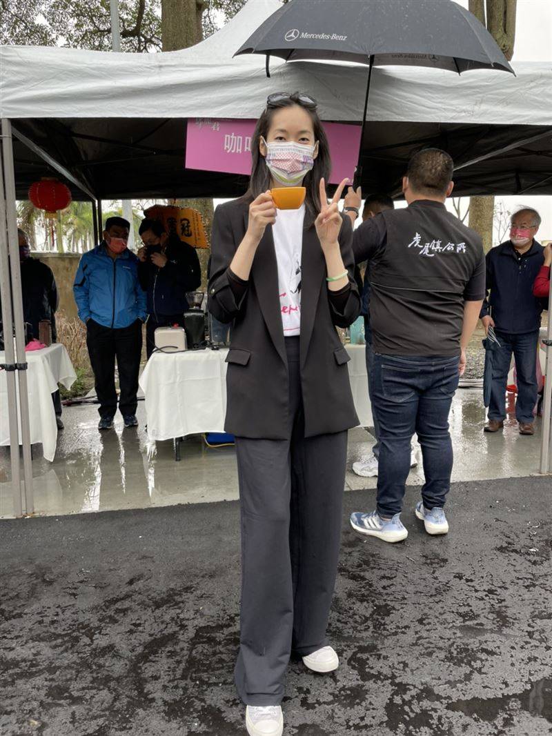 邓永佳_歌迷_邓小姐