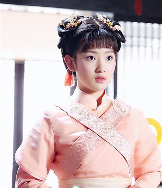 原创丫鬟命小姐脸这8位演奴婢的女星一出镜便抢尽了风头