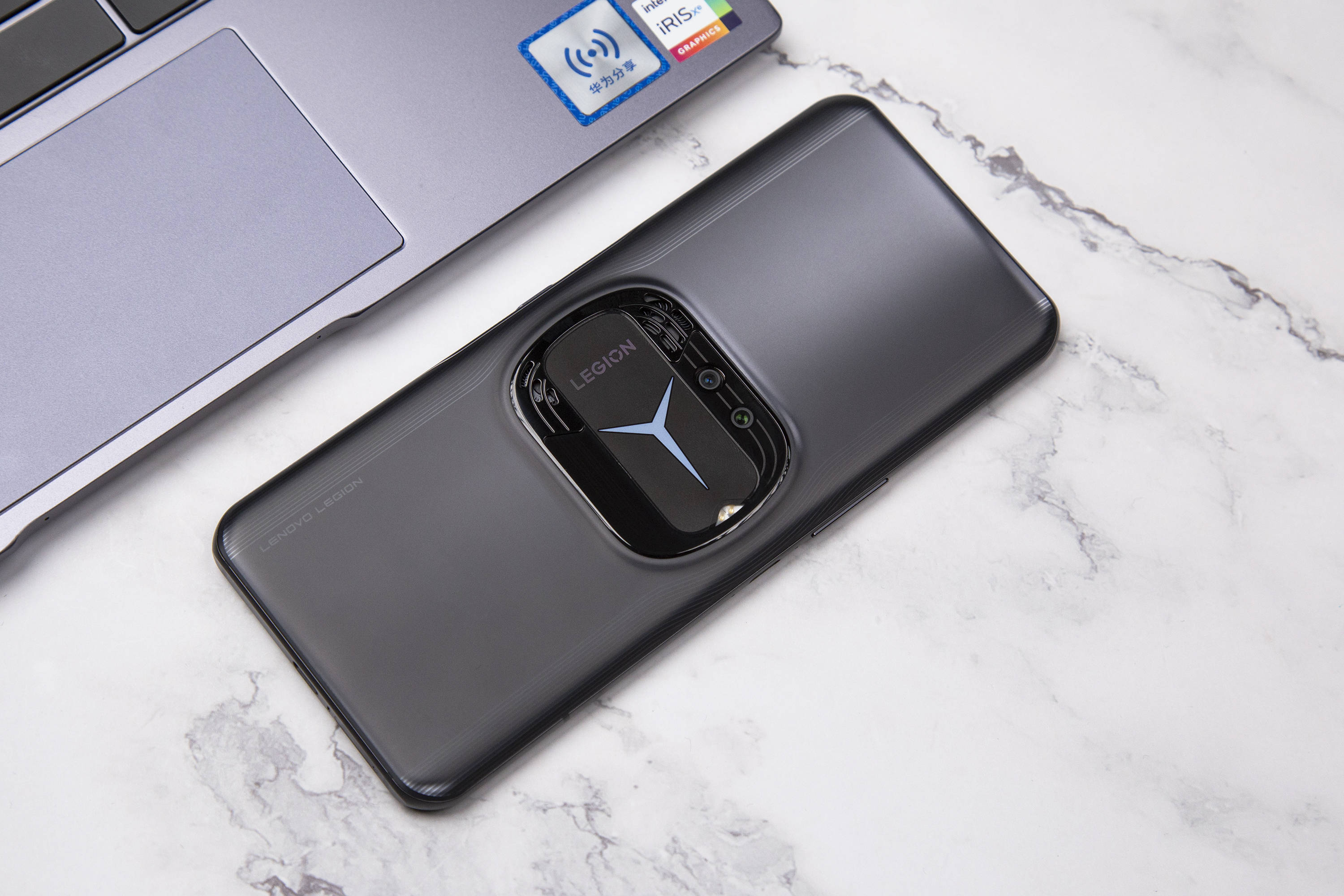 拯救者y90电竞手机评测多维度定制专为游戏玩家打造的电竞神器