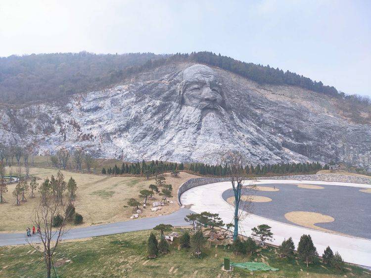 华夏人事东西文明襄阳伏羲庙伏羲文化广场