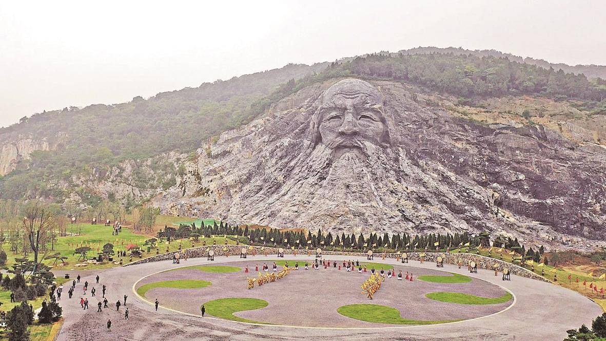 华夏人事东西文明襄阳伏羲庙伏羲文化广场