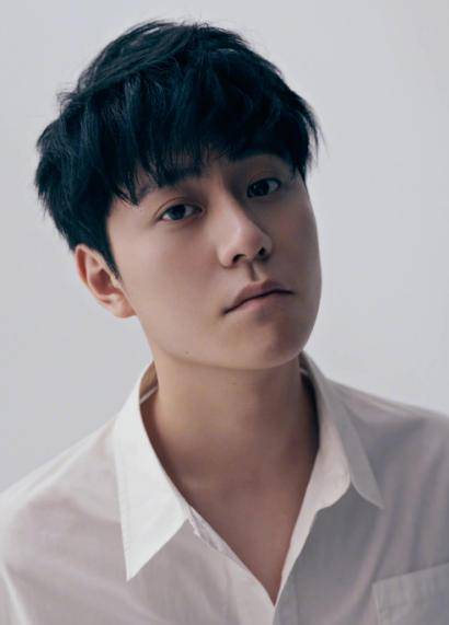 原创分手4年被曝聚餐复合秦俊杰否认设计利用杨紫粉丝集体求放过